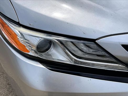 Used 2020 Toyota Camry XSE FWD image 26