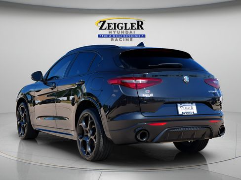 Used 2023 Alfa Romeo Stelvio Veloce AWD/4WD image 5