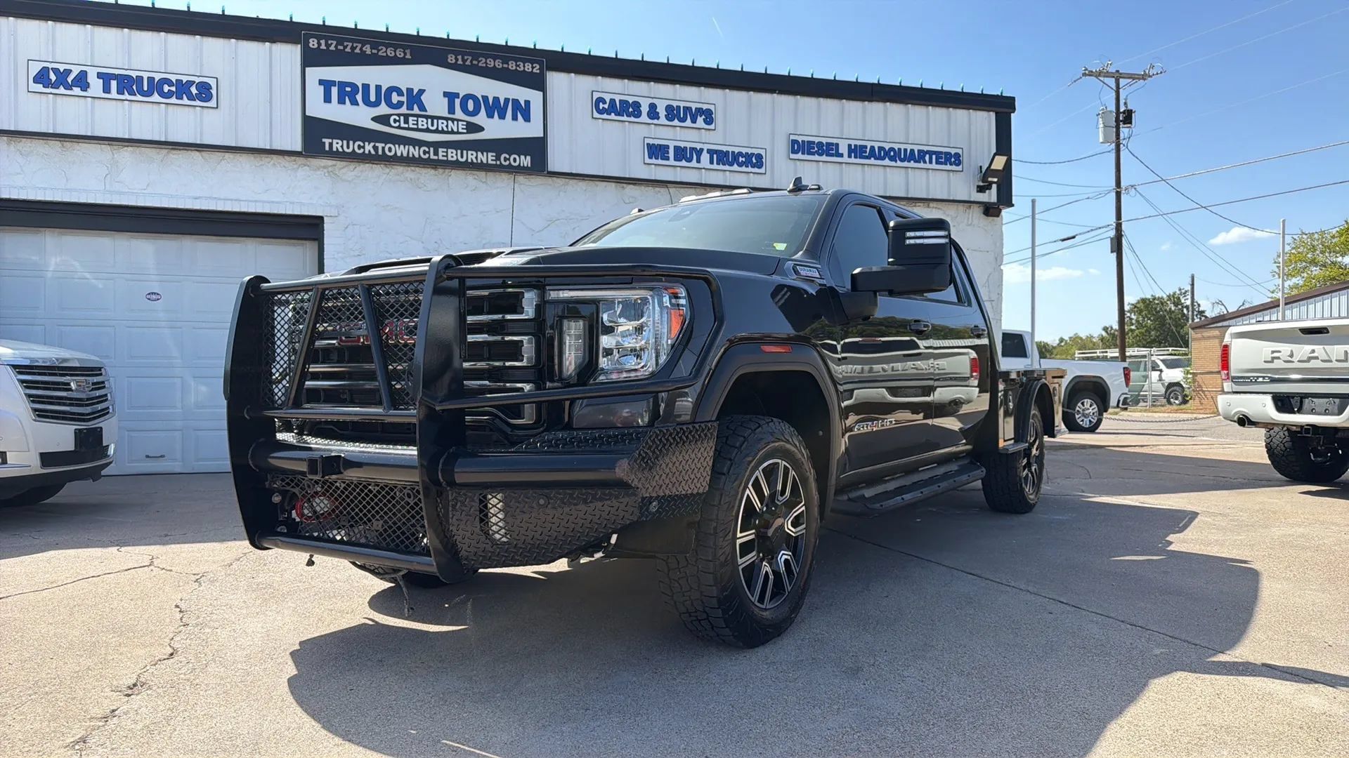 Used 2020 GMC Sierra 2500 AT4 w/ AT4 Premium Package AWD/4WD image 1