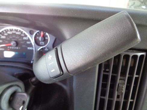 Used 2017 Chevrolet Express 3500 LT w/ LT Preferred Equipment Group RWD image 26