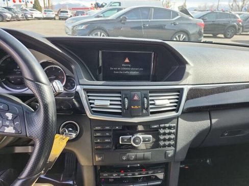 Used 2013 Mercedes-Benz E 350 BlueTEC Sedan image 16