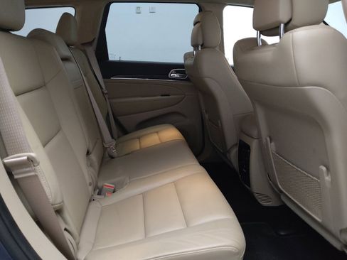 Used 2019 Jeep Grand Cherokee Limited image 19