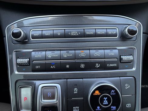 Used 2022 Hyundai Santa Fe SEL w/ Convenience + Premium Package AWD/4WD image 21