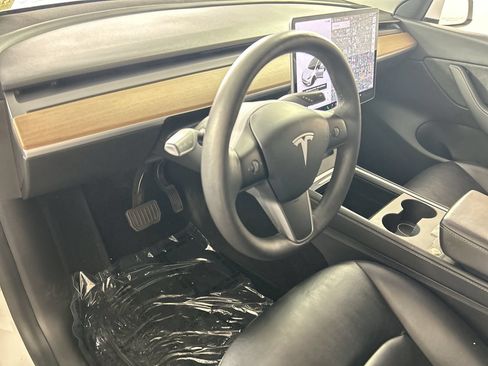 Used 2021 Tesla Model Y Long Range AWD/4WD image 12