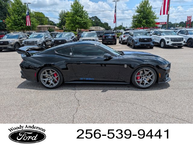 New 2026 Ford Mustang GT Premium w/ GT Performance Package RWD image 4