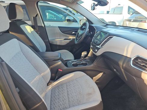Used 2023 Chevrolet Equinox LT FWD image 11