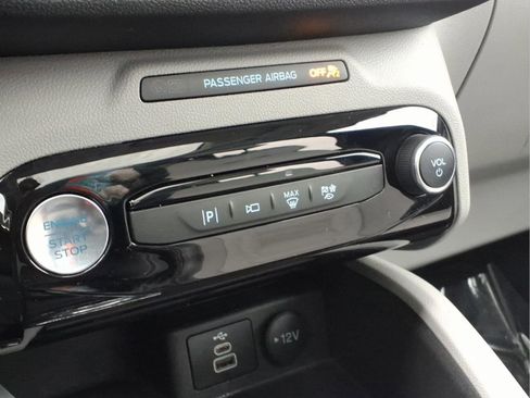 Used 2024 Ford Escape SE w/ PHEV Premium Package FWD image 11