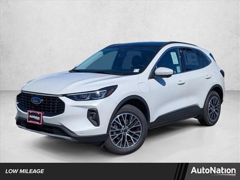 Used 2024 Ford Escape SE w/ PHEV Premium Package image 1