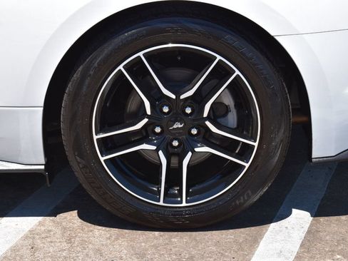 Used 2020 Ford Mustang Premium RWD image 11