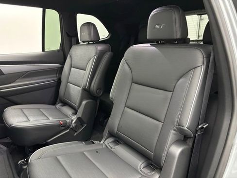 New 2026 Buick Enclave Sport Touring w/ Power Package AWD/4WD image 45