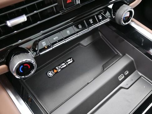 New 2026 Chevrolet Tahoe High Country w/ Sun And Tow Package image 32