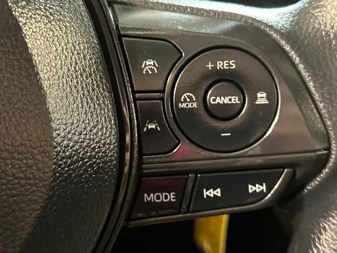 Used 2026 Toyota Corolla LE FWD image 28