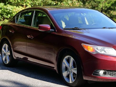 Used 2013 Acura ILX w/ Technology Package image 43