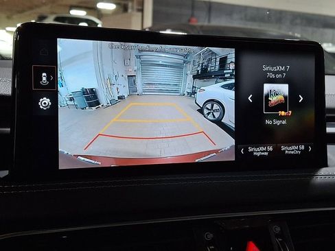 Used 2023 Genesis G70 3.3T image 13