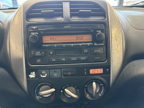 Used 2005 Toyota RAV4 2WD image 13
