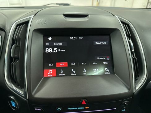 Used 2018 Ford Edge Titanium w/ Equipment Group 302A AWD/4WD image 15