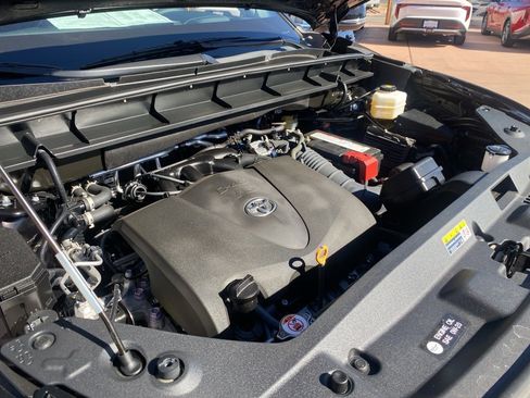 Used 2022 Toyota Highlander Platinum image 40