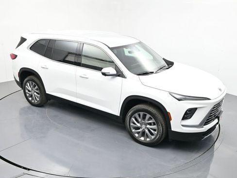 New 2026 Buick Enclave Preferred w/ Power Package image 31