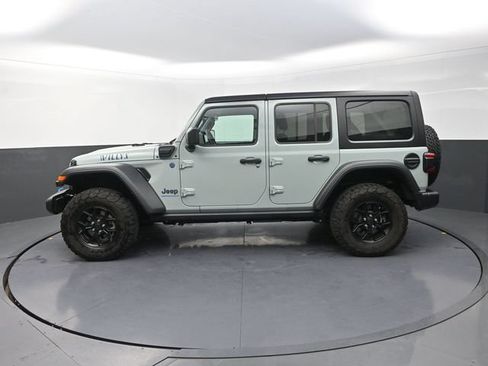 Used 2024 Jeep Wrangler Unlimited AWD/4WD image 7