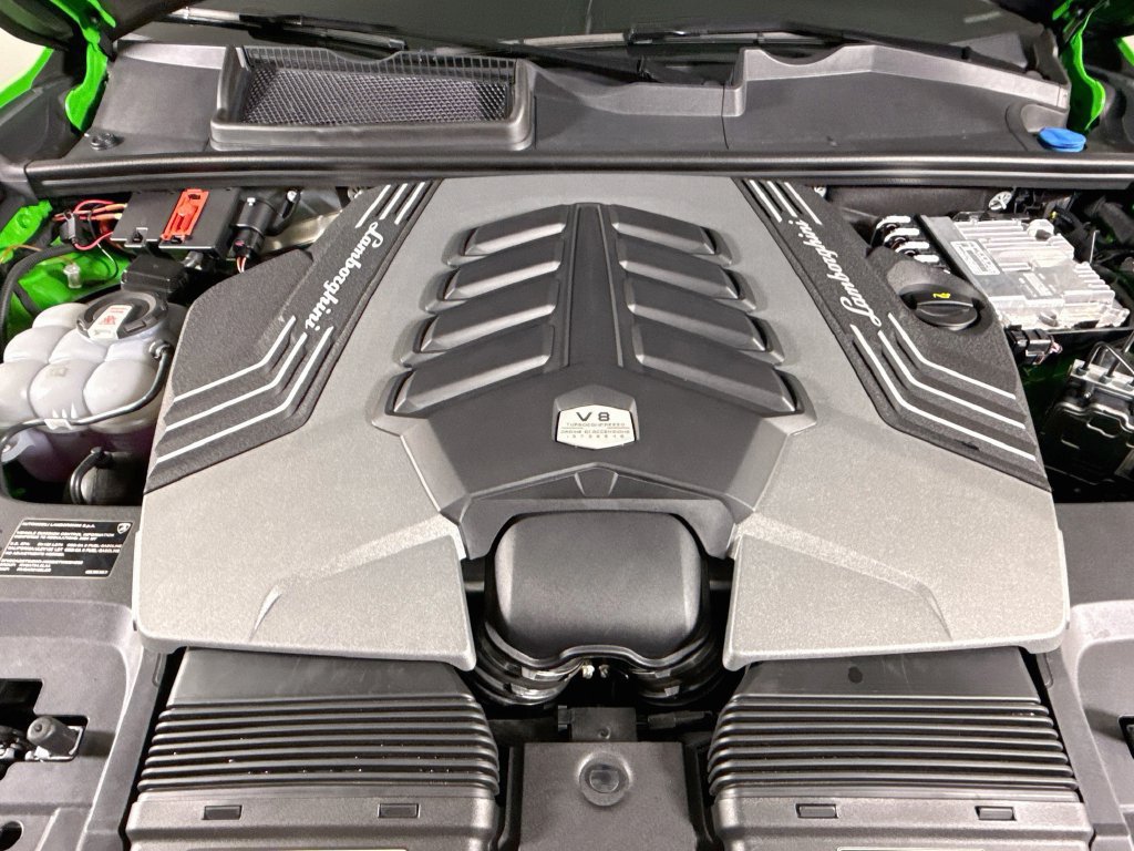 Used 2024 Lamborghini Urus Performante AWD/4WD image 27