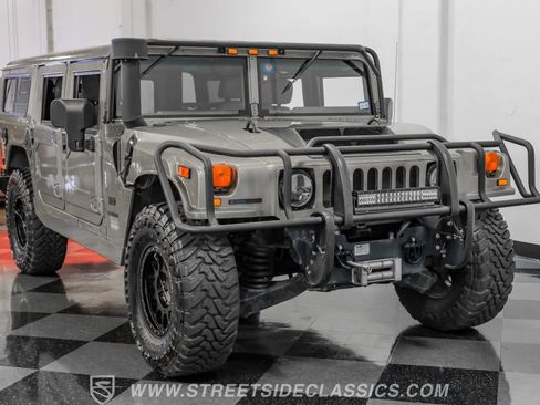 Used 2002 HUMMER H1 4-Door Wagon image 17