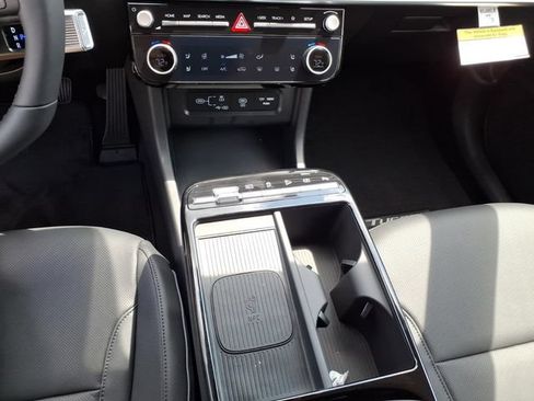 New 2026 Hyundai Tucson Limited FWD image 18