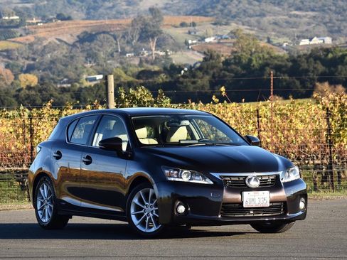 Used 2012 Lexus CT 200h Premium image 2
