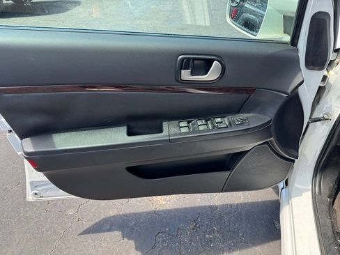 Used 2012 Mitsubishi Galant SE FWD image 11