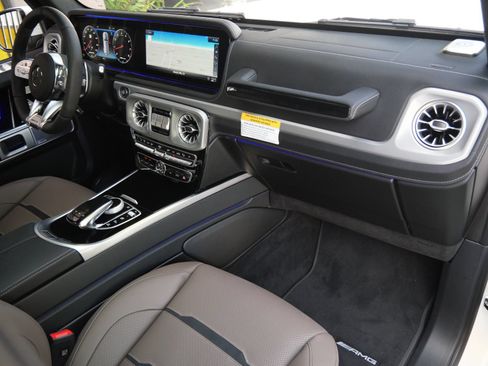 Used 2024 Mercedes-Benz G 63 AMG 4MATIC image 24