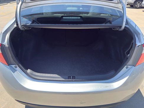Used 2016 Toyota Corolla LE FWD image 7