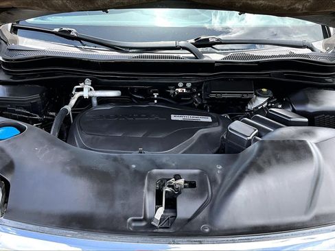 Used 2018 Honda Pilot Touring image 31