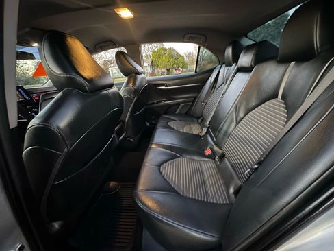 Used 2021 Toyota Camry SE image 20