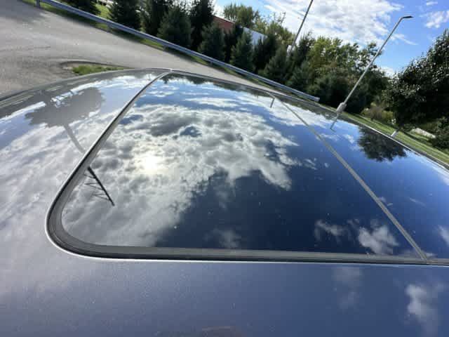 Used 2014 Chrysler 300 AWD w/ Driver Convenience Group image 6