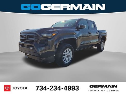 Used 2025 Toyota Tacoma SR5 image 1