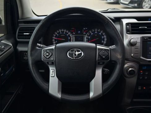 Used 2017 Toyota 4Runner Limited AWD/4WD image 17
