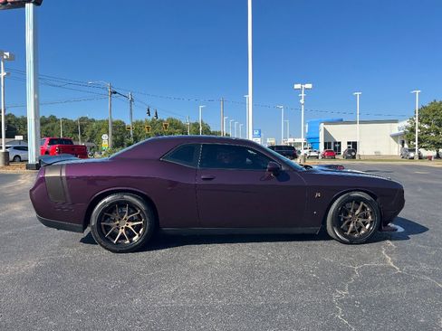 Used 2020 Dodge Challenger R/T Scat Pack w/ Shaker Package image 10