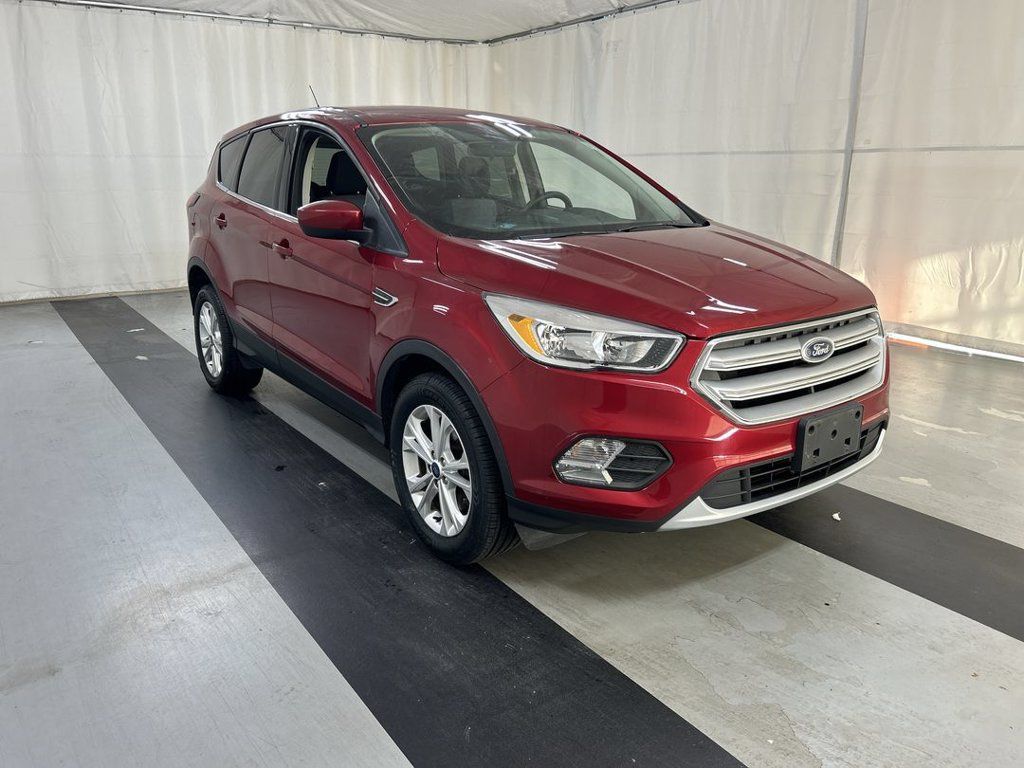 Used 2019 Ford Escape SE AWD/4WD image 4