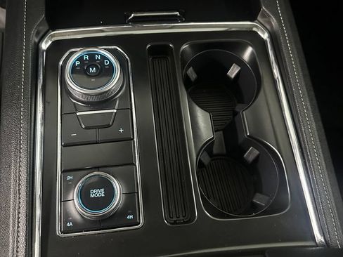 Used 2022 Ford Expedition XLT AWD/4WD image 18