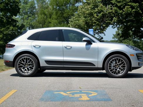 Used 2015 Porsche Macan S AWD/4WD image 14