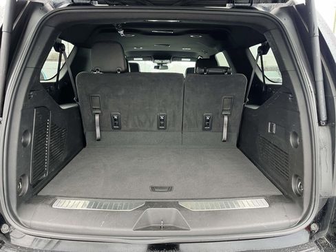 Used 2024 Chevrolet Suburban RST image 11