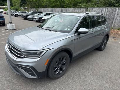 Certified 2023 Volkswagen Tiguan SE w/ Panoramic Sunroof Package