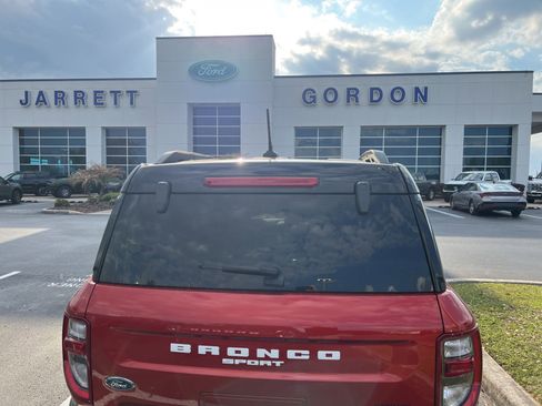 Used 2024 Ford Bronco Sport Outer Banks w/ Tech Package image 8