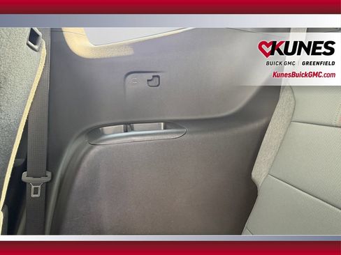 New 2026 GMC Acadia AT4 w/ Luxury Package AWD/4WD image 33