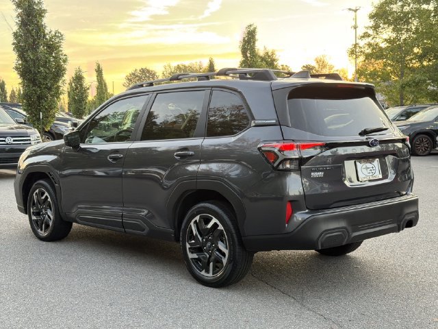 Used 2025 Subaru Forester Limited w/ Popular Package #2 AWD/4WD image 5
