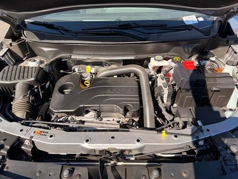 Used 2025 Chevrolet Equinox LT FWD image 22