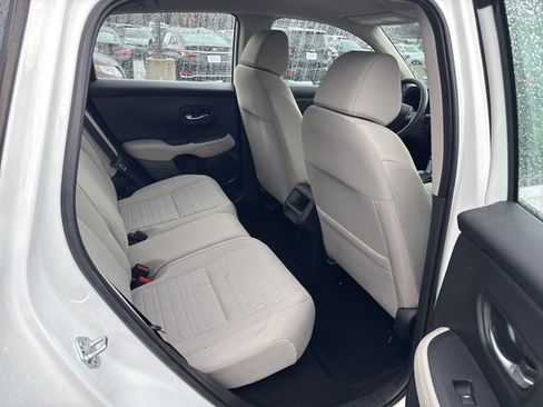 Used 2023 Honda HR-V LX image 12