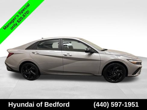 Used 2026 Hyundai Elantra Sport FWD image 4
