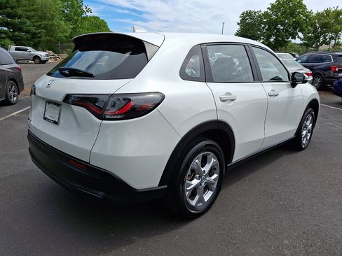 Used 2024 Honda HR-V LX image 6