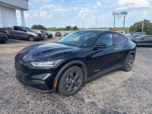 Used 2021 Ford Mustang Mach-E Select RWD image 3