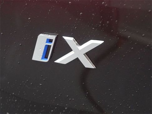 New 2025 BMW iX xDrive50 image 12